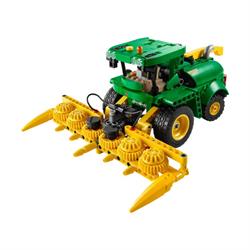 LEGO Technic - John Deere 9700 Forage Harvester Model