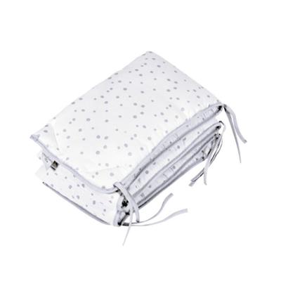 babydan-hvid-sengerand-med-graa-prikker-250-x-30-x-2-cm