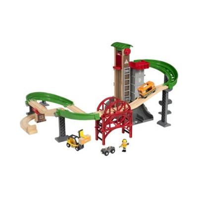 brio-world-togbane-loeft-og-laes-med-lagerbygning-